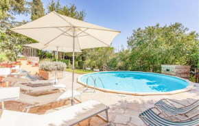 Amazing Home In Crespina Pi With Kitchen Crespina